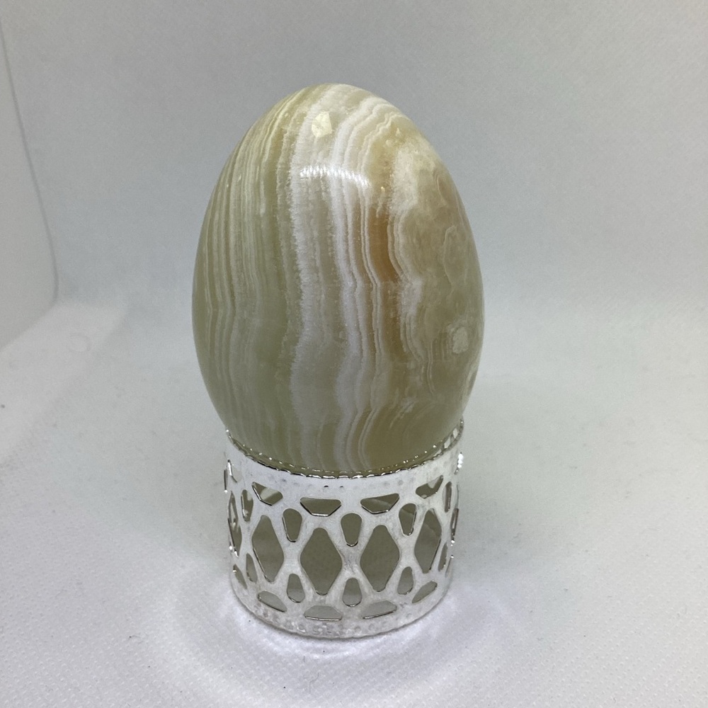 9.2 oz Stone Egg with Silver Tone Metal Stand